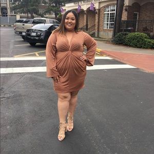 MISSGUIDED PLUS SIZE WRAP DRESS